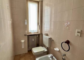 Bagno - Three-room apartment via Saluzzo, 131, Pinerolo - photo 20