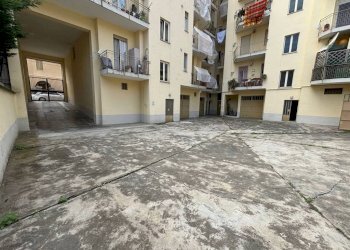 Cortile interno - Three-room apartment via Saluzzo, 131, Pinerolo - photo 43