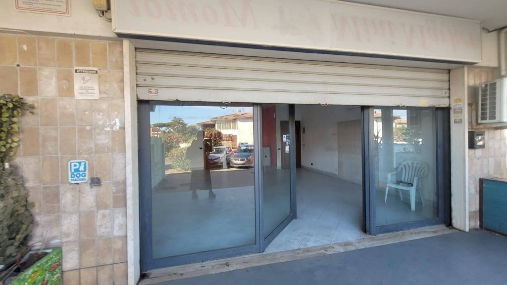 Ingresso - Shop viale Roma, 69, Anzio - photo 1