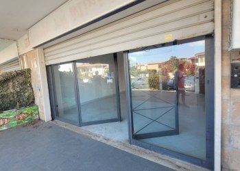 Ingresso - Shop viale Roma, 69, Anzio - photo 2