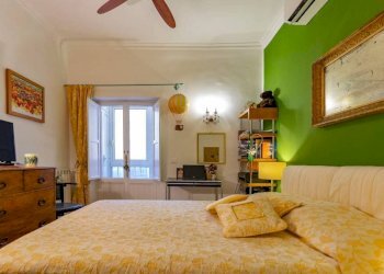 Camera da letto - Bilocale via Urbana, 119, Roma (zona Centro Storico) - foto 6