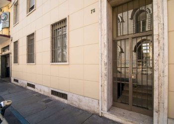 facciata - Two-room apartment via Le Chiuse, 73, Torino (neighborhood San Donato) - photo 2
