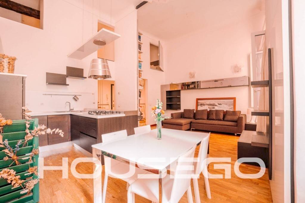 Salone - Three-room apartment vico della Lepre, 7, Genova (neighborhood Centro Storico) - photo 2