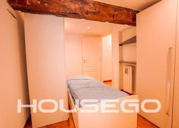 Camera da letto - Three-room apartment vico della Lepre, 7, Genova (neighborhood Centro Storico) - photo 23