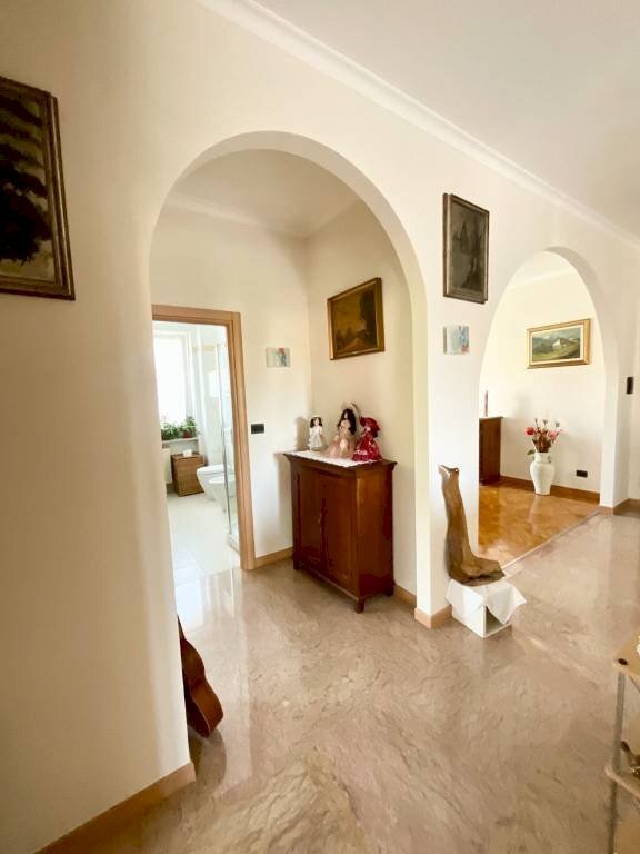 Disimpegno - Quadrilocale via Monsignor Savio, 6, Saluzzo - foto 2