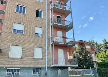Facciata - Quadrilocale via Monsignor Savio, 6, Saluzzo - foto 39