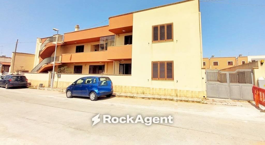 Facciata - Quadrilocale via Strabone, 8, Mazara del Vallo - foto 1