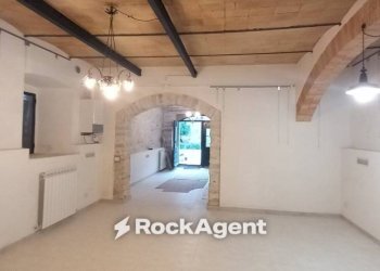 Magazzino - Negozio via Camponocecchio 15, Genga - foto 8