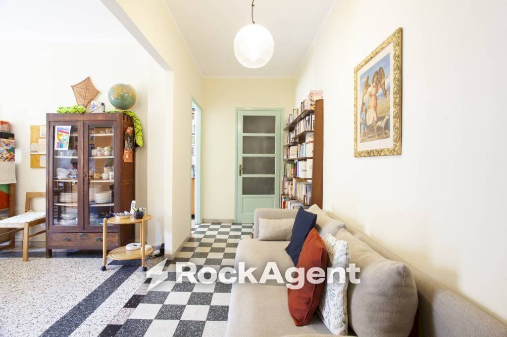 Salone - Two-room apartment via Oslavia, 48, Torino (neighborhood Vanchiglia) - photo 2