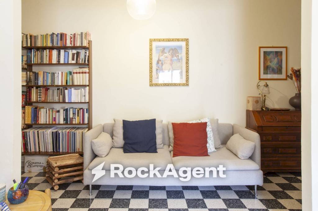 Salone - Two-room apartment via Oslavia, 48, Torino (neighborhood Vanchiglia) - photo 3