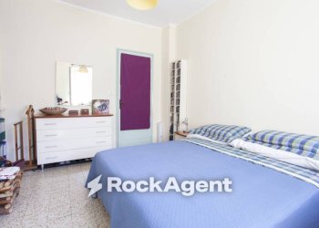 Camera da letto - Two-room apartment via Oslavia, 48, Torino (neighborhood Vanchiglia) - photo 9