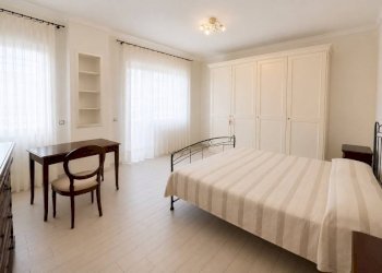 Camera da letto - Trilocale via delle Azzorre, Roma (zona Lido di Ostia) - foto 10