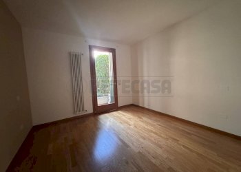 WhatsApp Image 2026-08-17 at 12.05.13 (3) - Three-room apartment Bassano del Grappa - photo 12