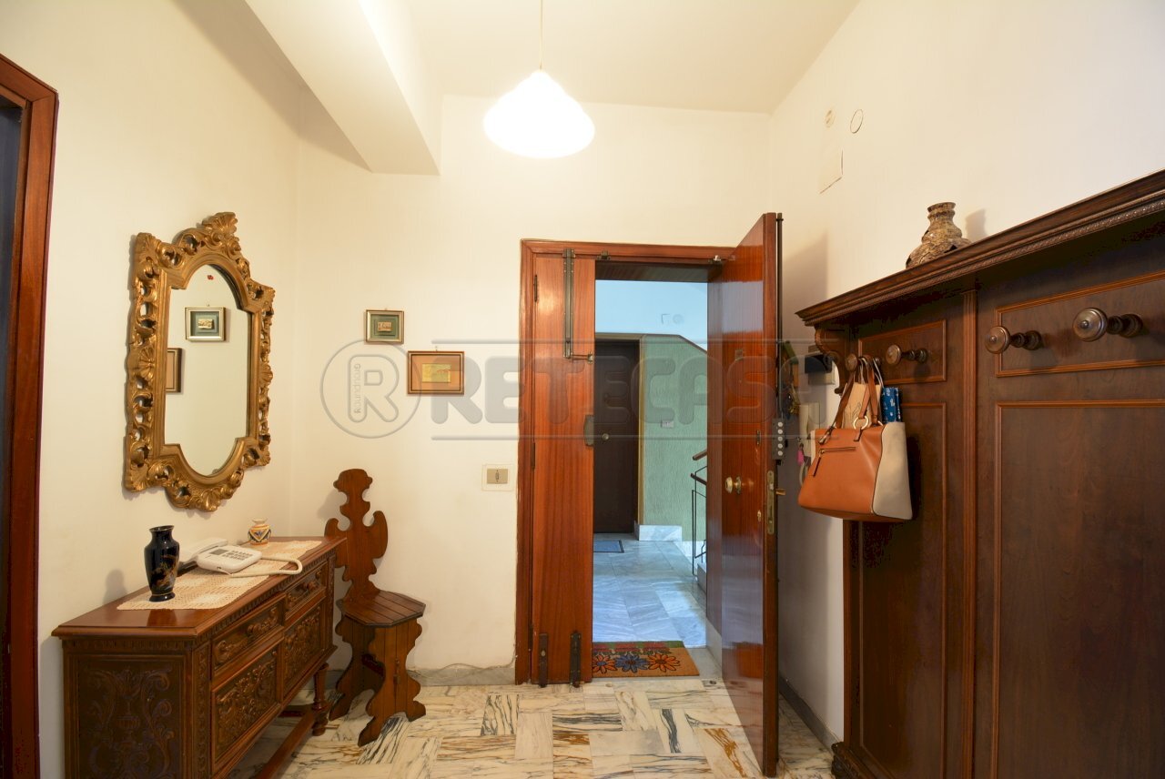 DSC_0085 - Four-room apartment Via Pietro Castelli 250, Messina - photo 3