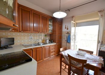 DSC_0092 - Four-room apartment Via Pietro Castelli 250, Messina - photo 8
