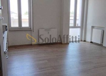 2 - Three-room apartment Via Vittorio Veneto 43, Villa Guardia - photo 3