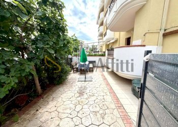ESTERNO - Two-room apartment Via Etruria 15, Alba Adriatica - photo 9