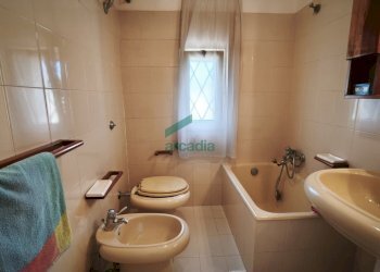 bagno - Villa Bifamiliare KM 42 761, Locorotondo - foto 15