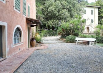 vendesi villa con rustico e giardino privato lucca - Villa Lucca - foto 6