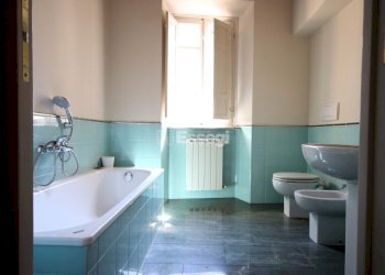 appartamento luminoso in centro storico (12) - Apartment Piazza Sant'Agostino 3, Lucca - photo 5