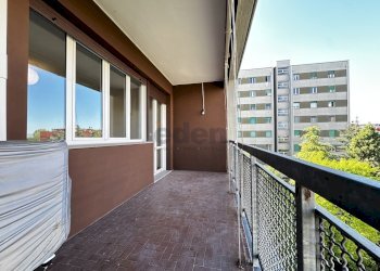 balcone - Appartamento Via Luigi Pasteur 5, Modena - foto 2