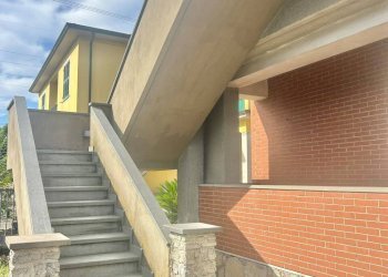 0eaca4f4-afa2-471e-a98e-44e08be87437 - Casa indipendente Sarzana - foto 2