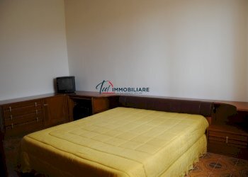 CAMERA MATRIMONIALE - Appartamento Viale Cassa di Risparmio 37, Livorno - foto 28