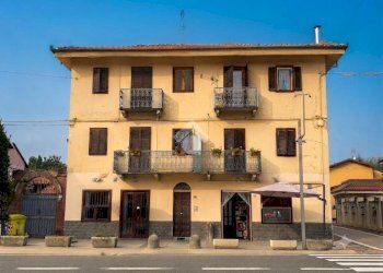 Trilocale Via Torino, San Francesco al Campo - foto 1
