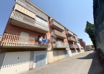 Three-room apartment Via Carmagnola, Poirino - photo 1