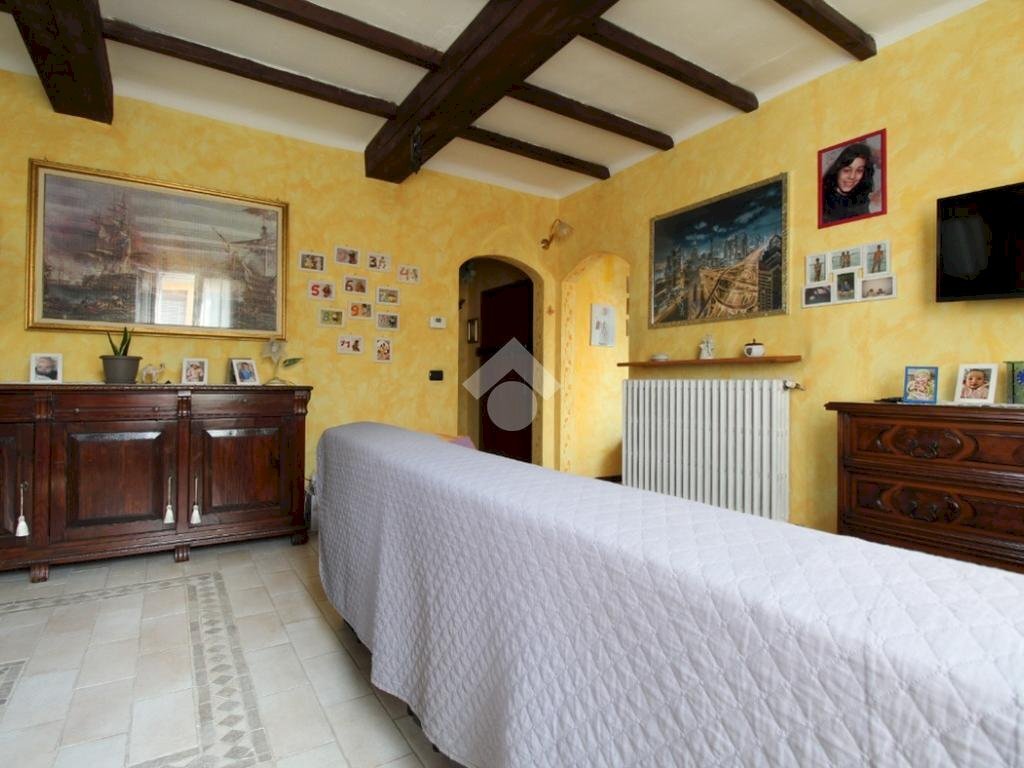 Apartment Piazza martiri della liberta', Casalgrande - photo 3