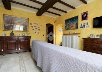Apartment Piazza martiri della liberta', Casalgrande - photo 3