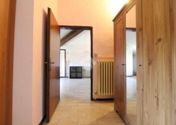 Apartment Piazza martiri della liberta', Casalgrande - photo 13