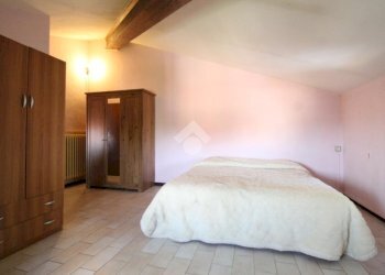Apartment Piazza martiri della liberta', Casalgrande - photo 16