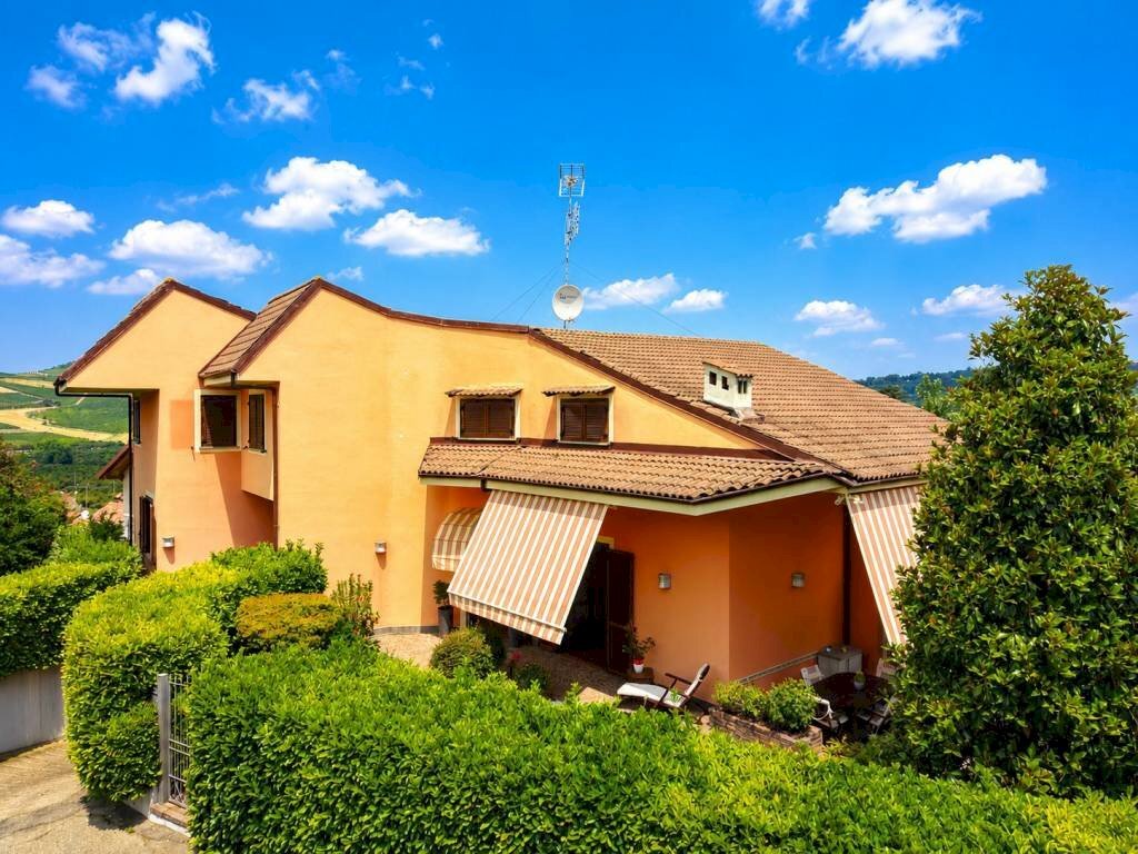Villa Castagnito - foto 1