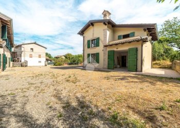 Independent house Via Ghirardi, San Polo d'Enza - photo 1