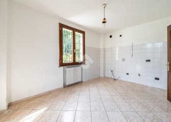 Independent house Via Ghirardi, San Polo d'Enza - photo 8