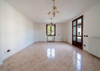 Independent house Via Ghirardi, San Polo d'Enza - photo 12