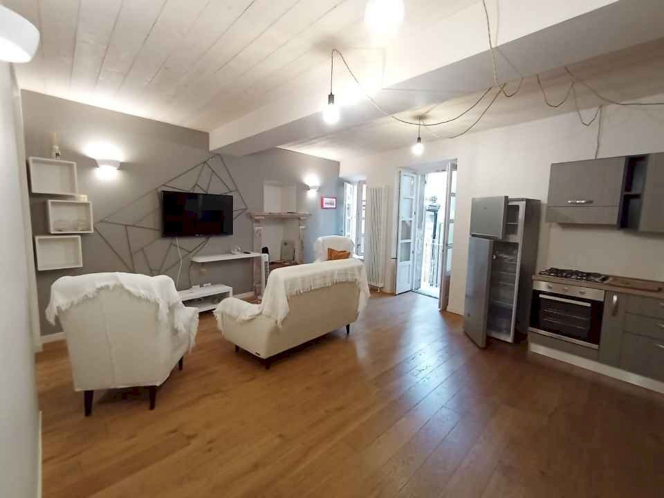 Three-room apartment Via Roma, Cuneo (neighborhood Centro Storico) - photo 3