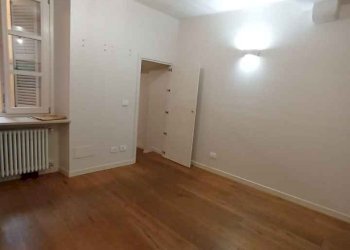 Three-room apartment Via Roma, Cuneo (neighborhood Centro Storico) - photo 13