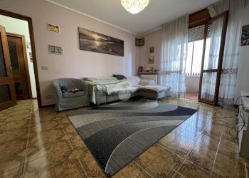 Three-room apartment Via Giuseppe Gabardini, Cameri - photo 2
