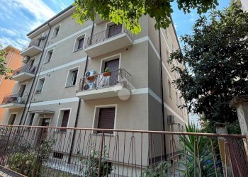 Two-room apartment Via Enza, Parma (neighborhood Montanara) - photo 2