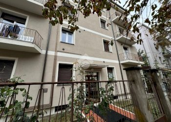 Two-room apartment Via Enza, Parma (neighborhood Montanara) - photo 17