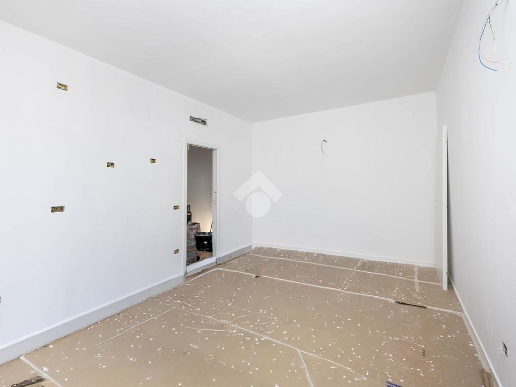 Three-room apartment Largo Dei Gelsomini, Milano (neighborhood Giambellino) - photo 3