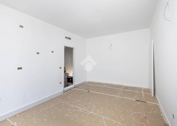 Three-room apartment Largo Dei Gelsomini, Milano (neighborhood Giambellino) - photo 3