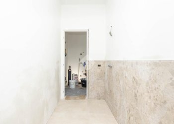 Three-room apartment Largo Dei Gelsomini, Milano (neighborhood Giambellino) - photo 13