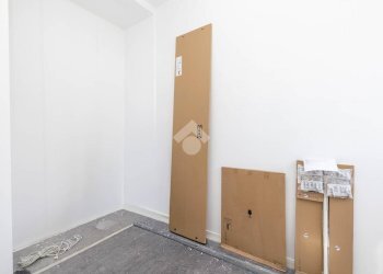 Three-room apartment Largo Dei Gelsomini, Milano (neighborhood Giambellino) - photo 16