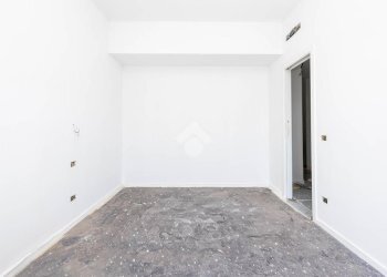 Three-room apartment Largo Dei Gelsomini, Milano (neighborhood Giambellino) - photo 24