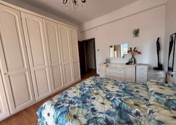 Three-room apartment CORSO PERRONE, Genova (neighborhood Cornigliano) - photo 4