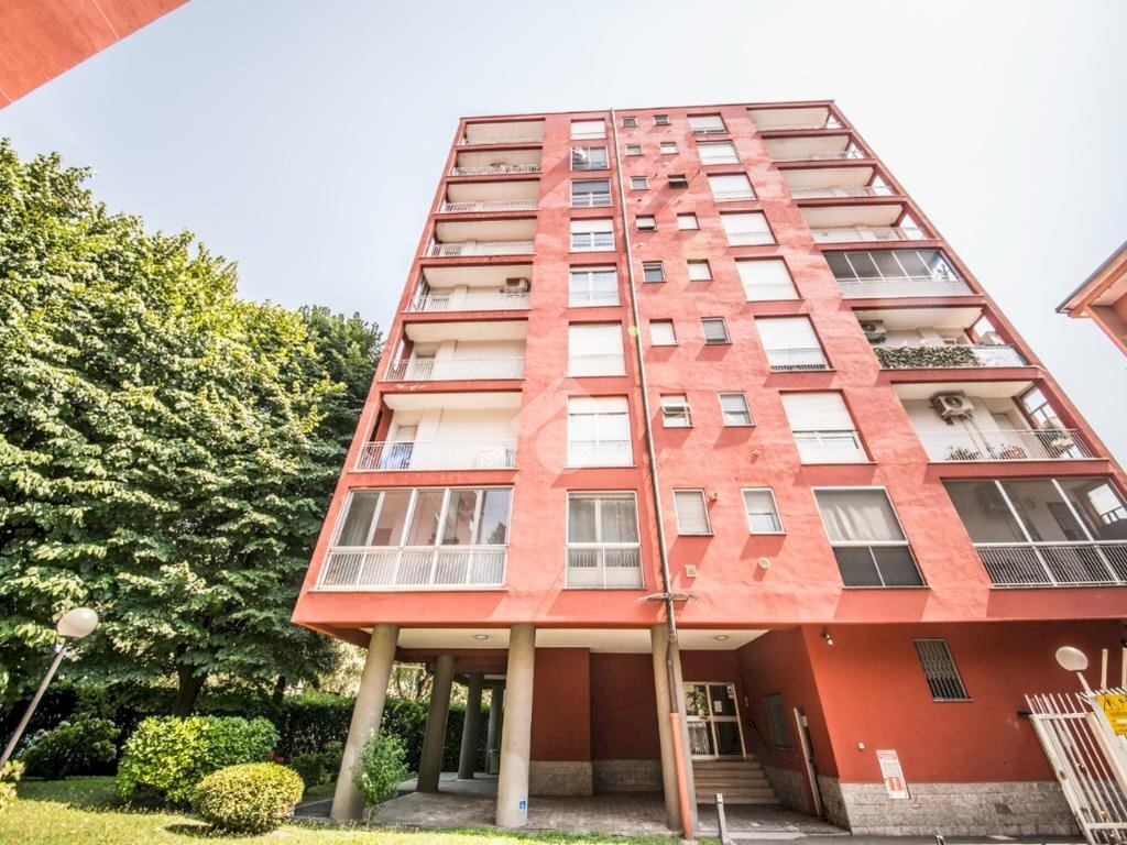 Three-room apartment Viale Omero, Milano (neighborhood Corvetto) - photo 1