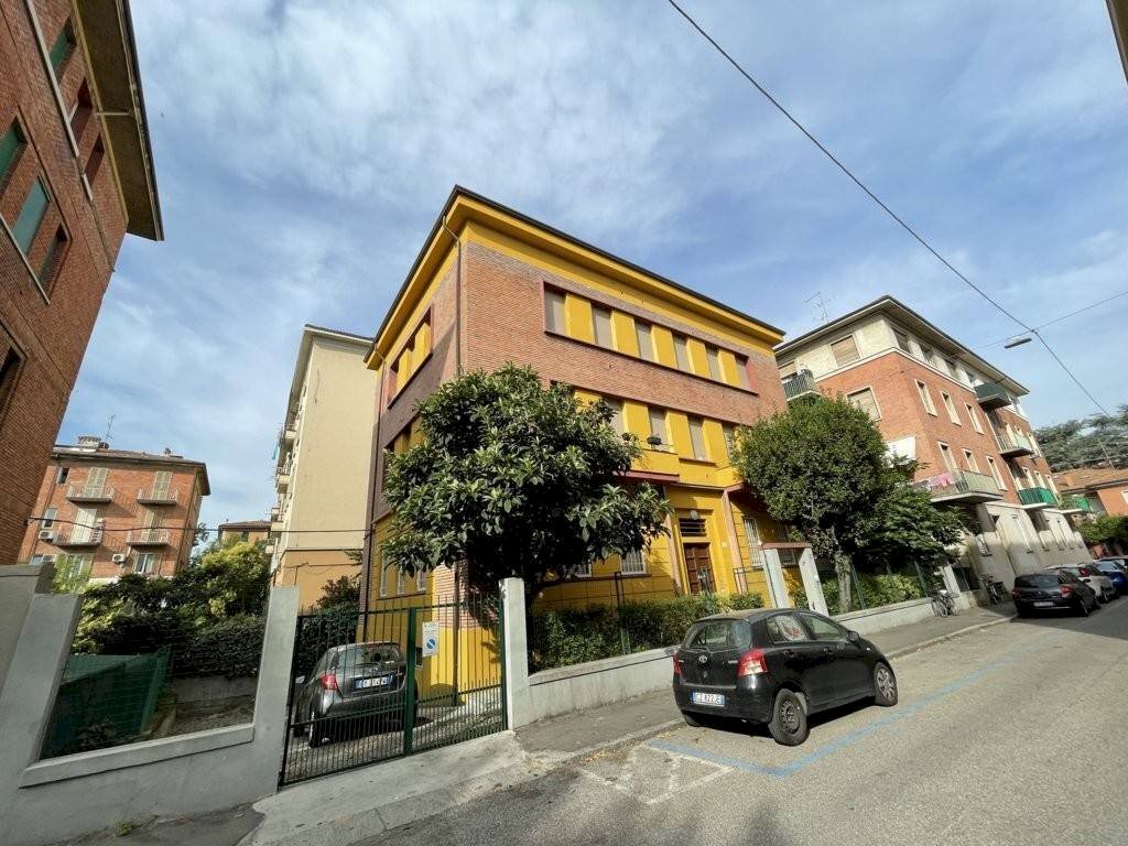 Trilocale Via Claudio Achillini, 1/2, Bologna (zona Murri) - foto 1